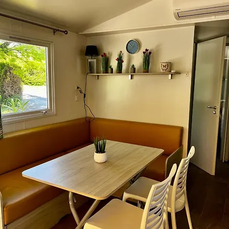 Mobile - 2 Bedrooms - Near The Sea - Les Ormeaux B25 *